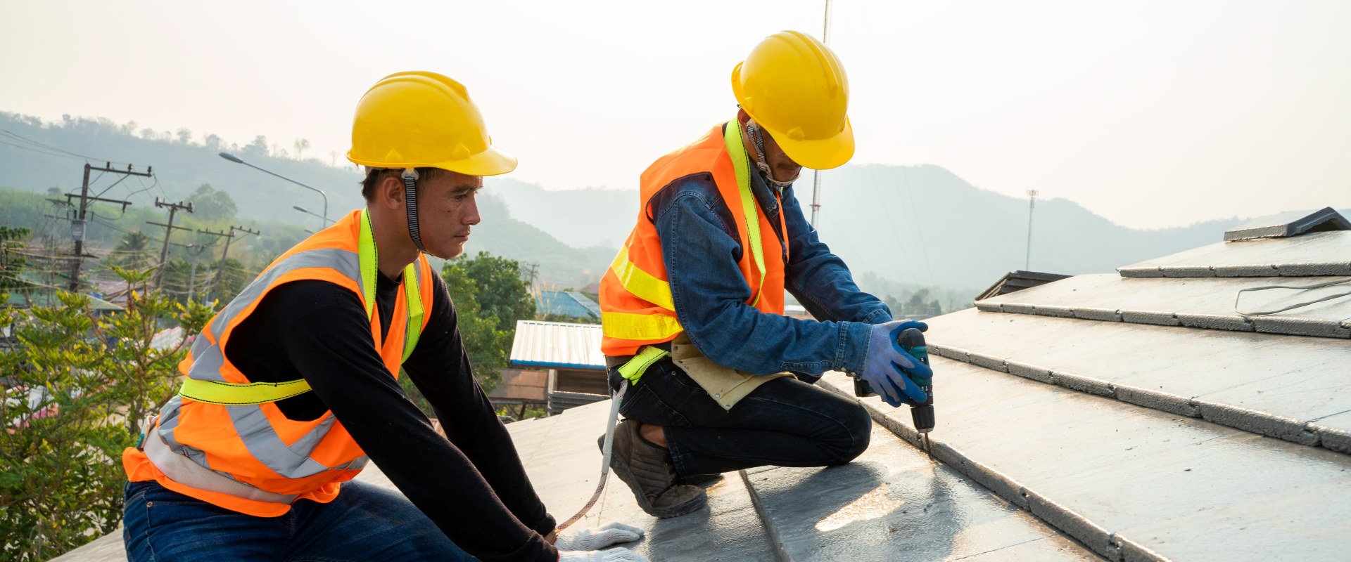Understanding the Financial Aspects of Hiring a Roofing Contractor
