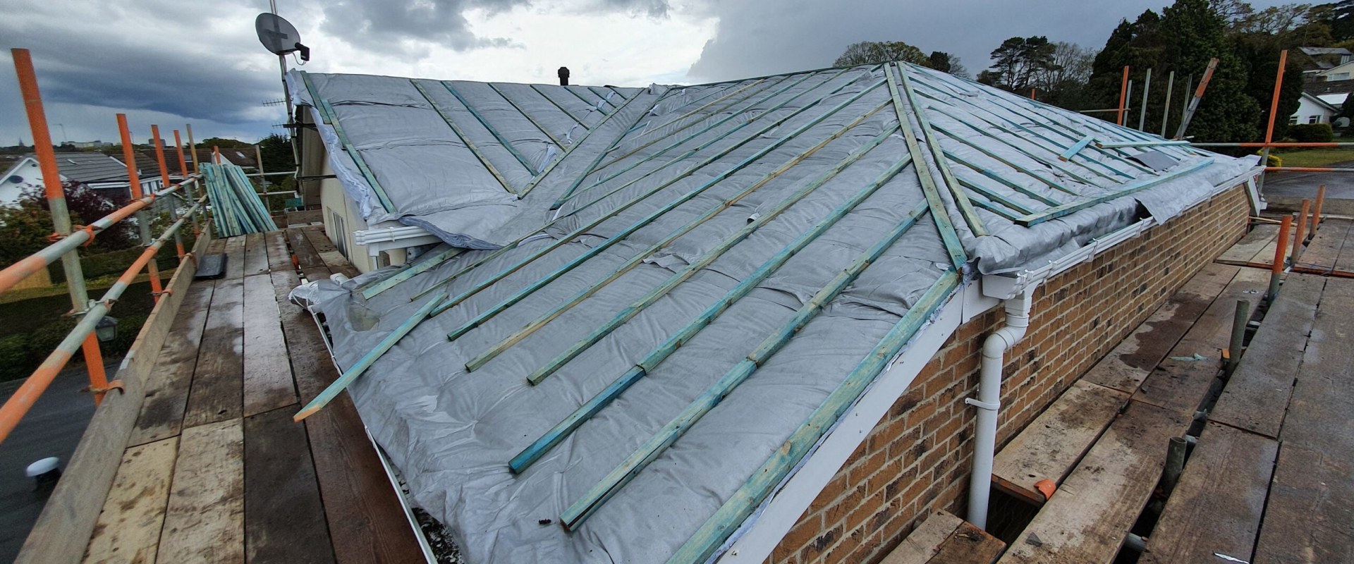 Essential Considerations for Roofs During the Summer Heat