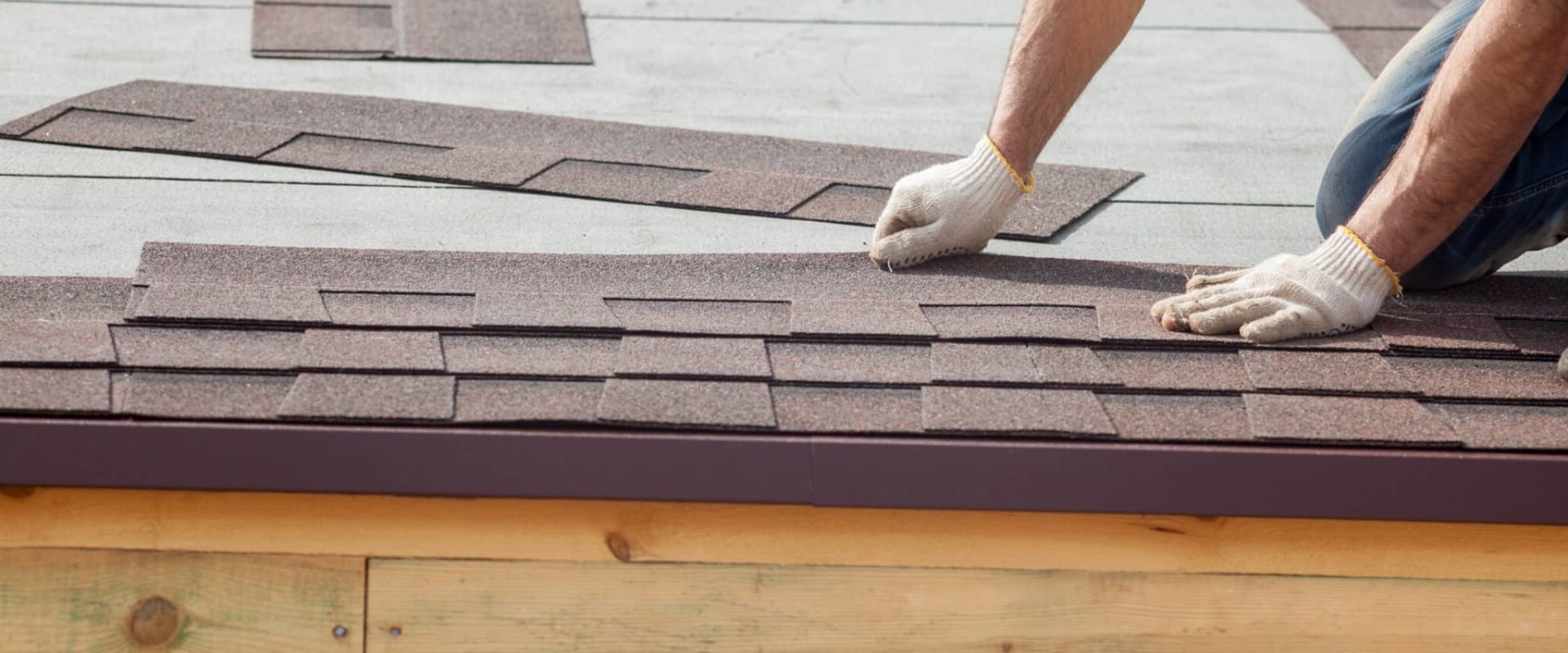 Evaluating Online Reviews and Ratings for Roofing Contractors